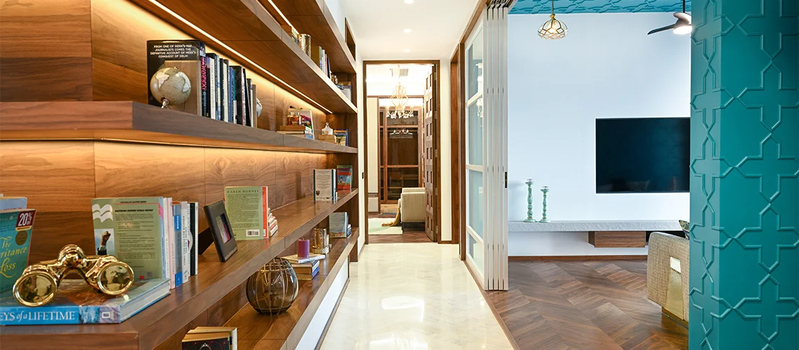 An elegant and organized home bookshelves design